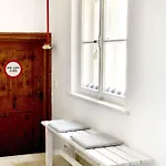 Historischer Pfarrhof Niederleierndorf 公寓